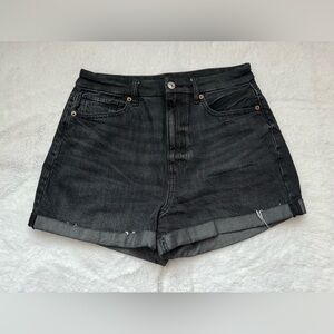 AE Curvy Mom Short